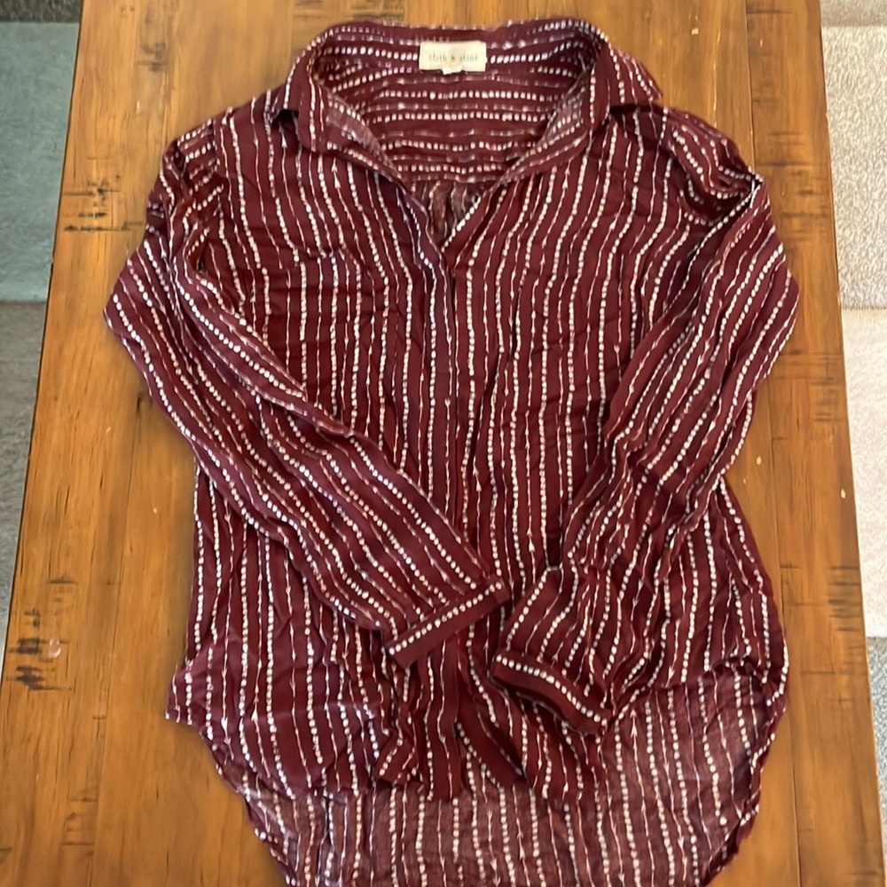 EUC cloth and stone button down long sleeve maroon and white size XS